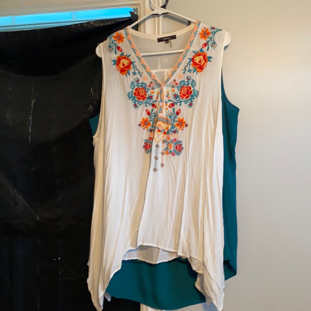 Andrea white tank top. 1X